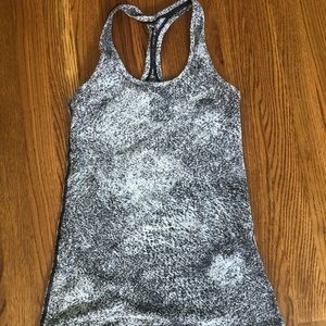 Lululemon CRB size 6